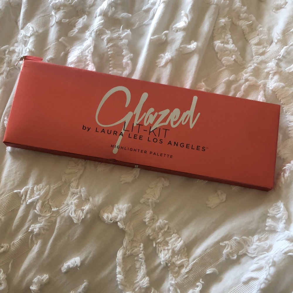 NIB Glazed Lit Kit | Laura Lee Los Angeles | Light to Medium Highlighter Palette